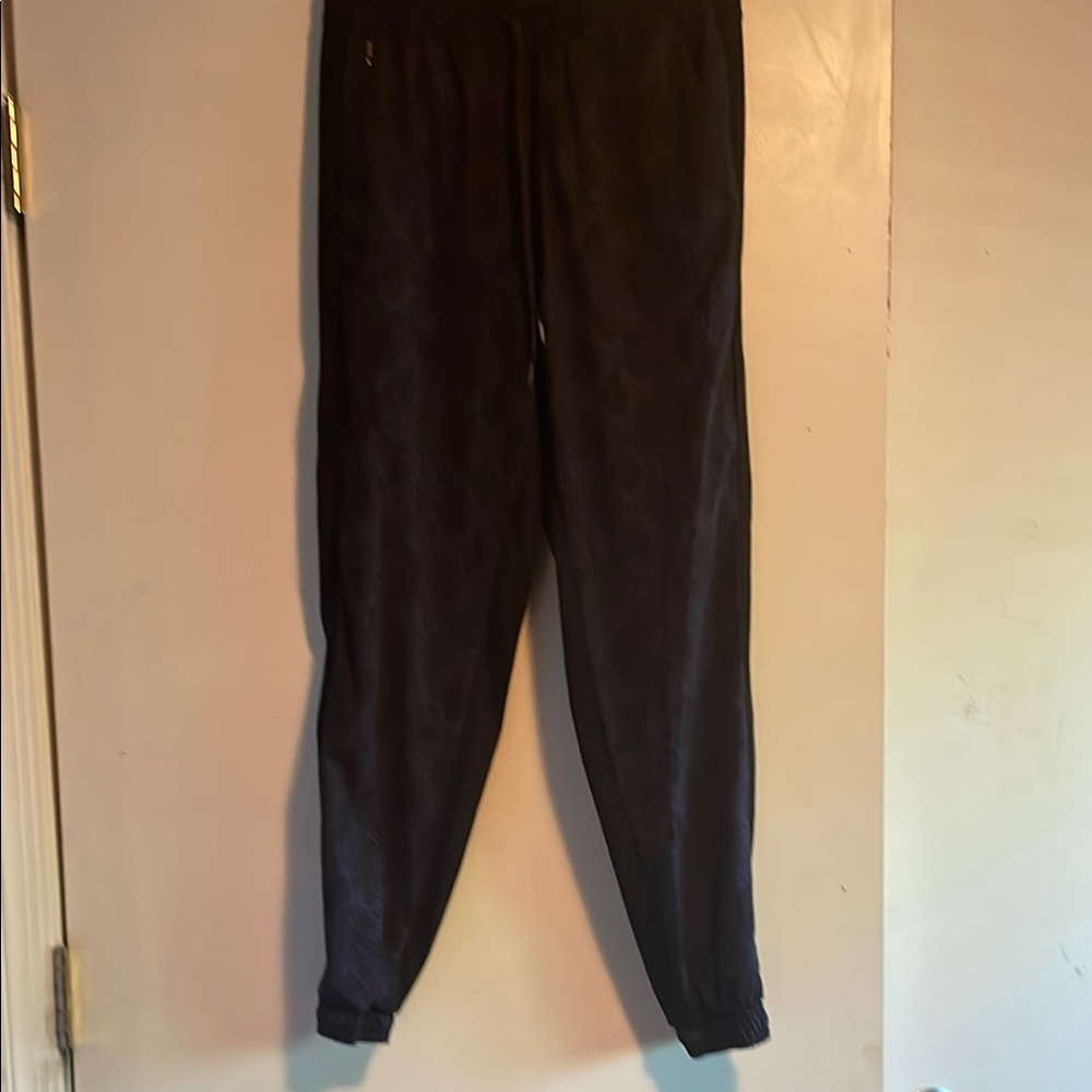 Women’s Black & Blue Snake Print Jogger Pants by Athleta